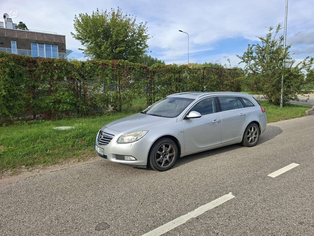 Opel Insignia 2009 — авто для ЗСУ з Європи