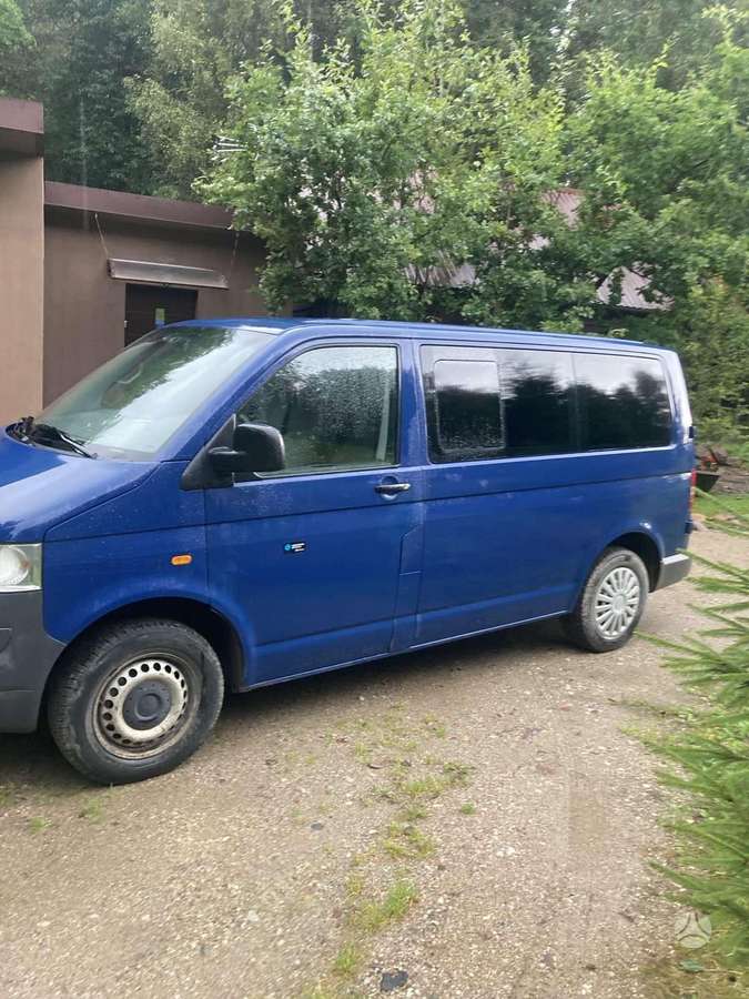 Volkswagen Transporter 2007 — rear view