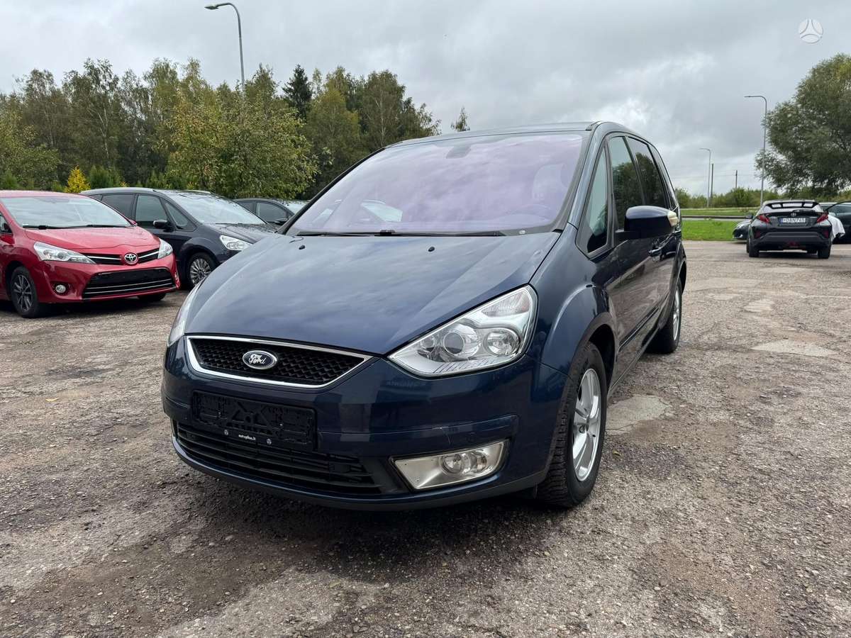 Ford Galaxy 2008 — вигляд ззаду