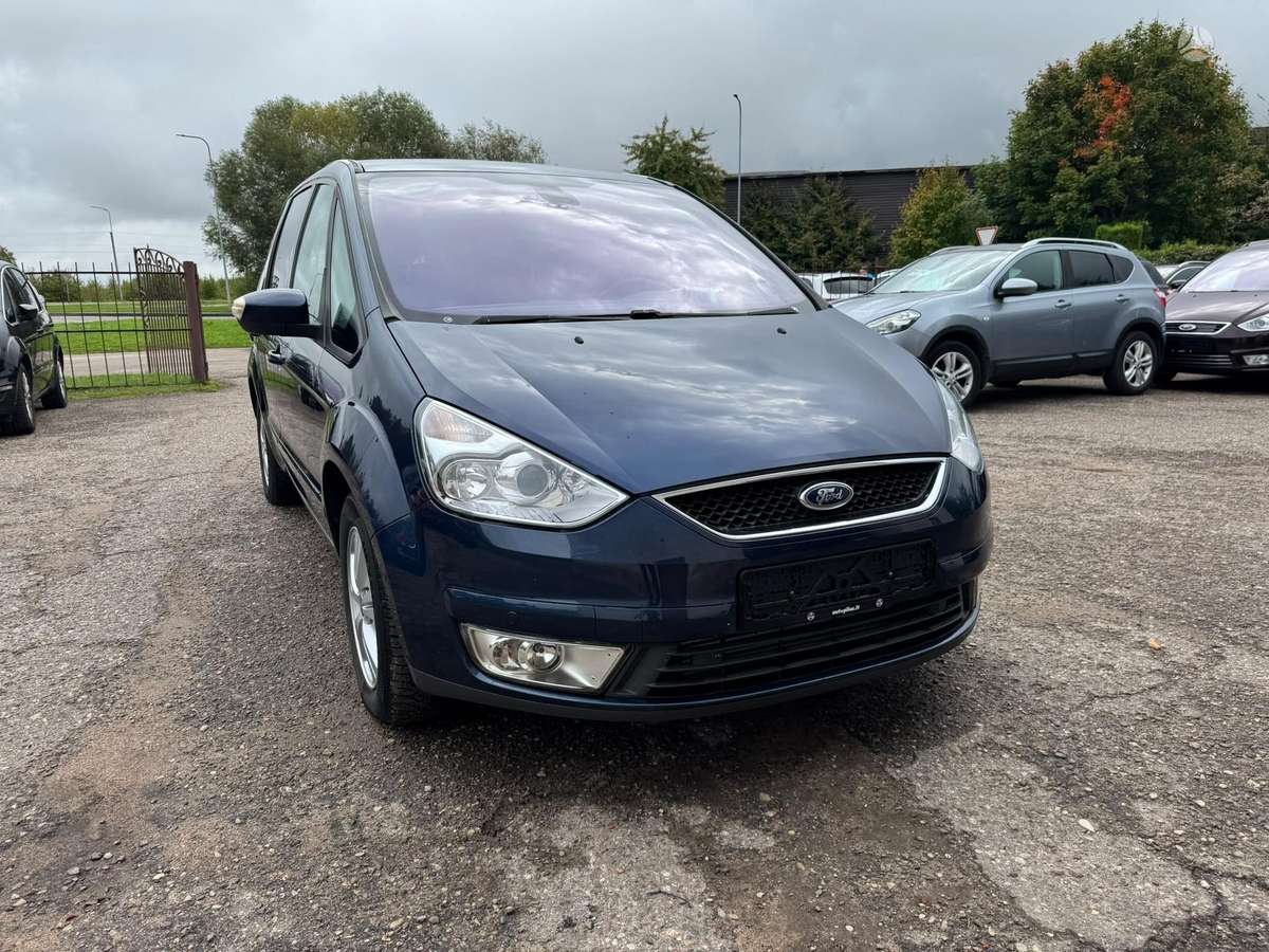 Ford Galaxy 2008 — салон