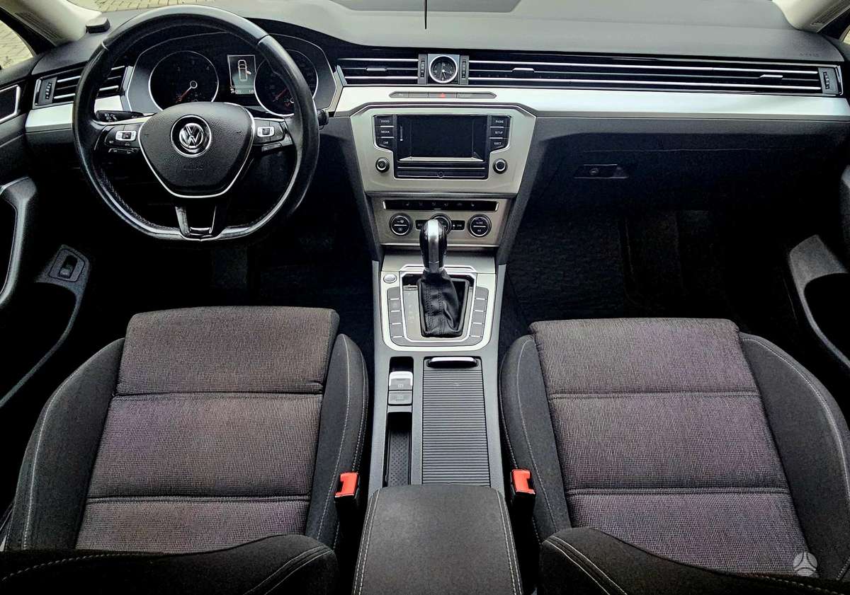 Volkswagen Passat 2015 — фото 9