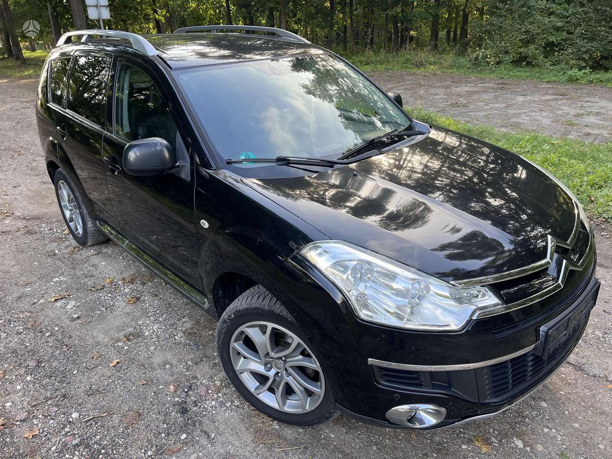 Citroen C-Crosser 2010 — вигляд ззаду