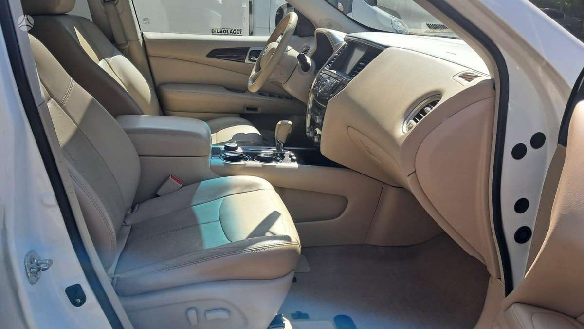 Nissan Pathfinder 2013 — photo 10