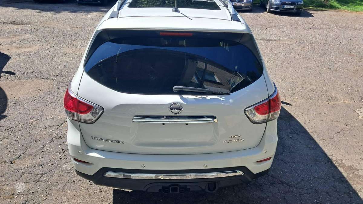 Nissan Pathfinder 2013 — photo 6