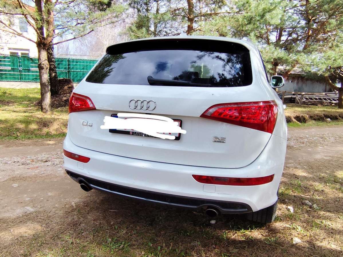 Audi Q5 2012 — салон