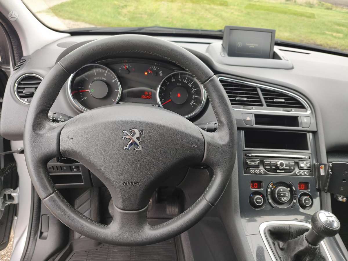 Peugeot 5008 2014 — фото 16