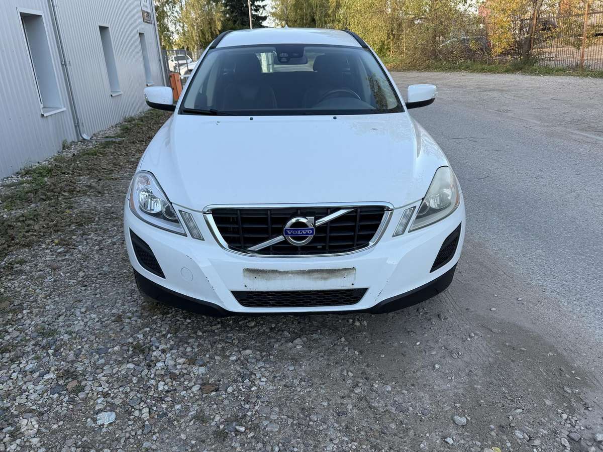 Volvo XC60 2011 — photo 6
