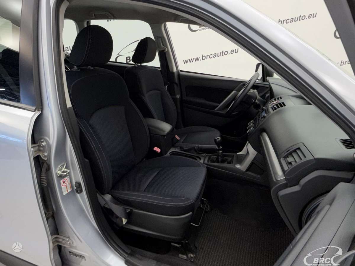 Subaru Forester 2014 — фото 8