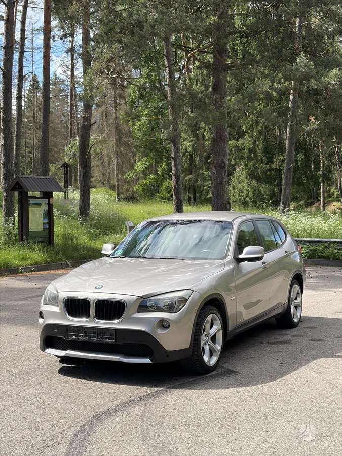 BMW X1, 2011