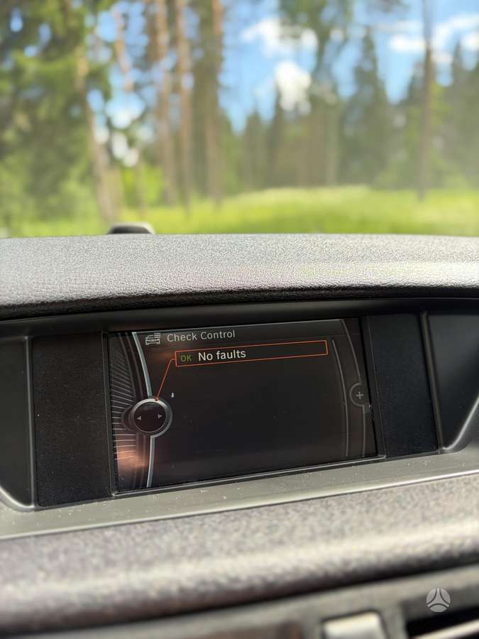 BMW X1 2011 — photo 19