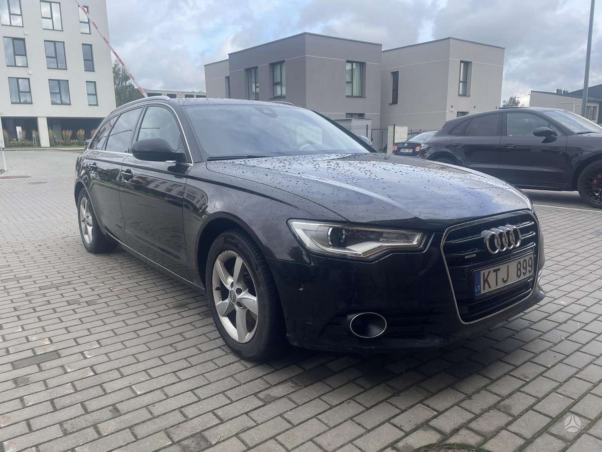 Audi A6 2014 — вигляд ззаду