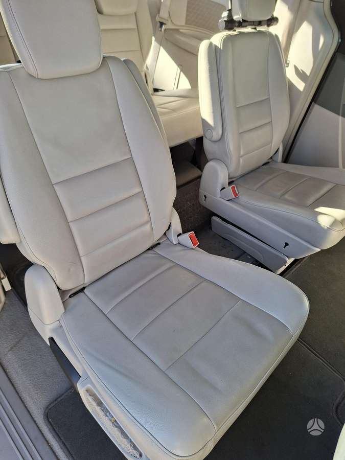 Chrysler Grand 2008 — photo 9