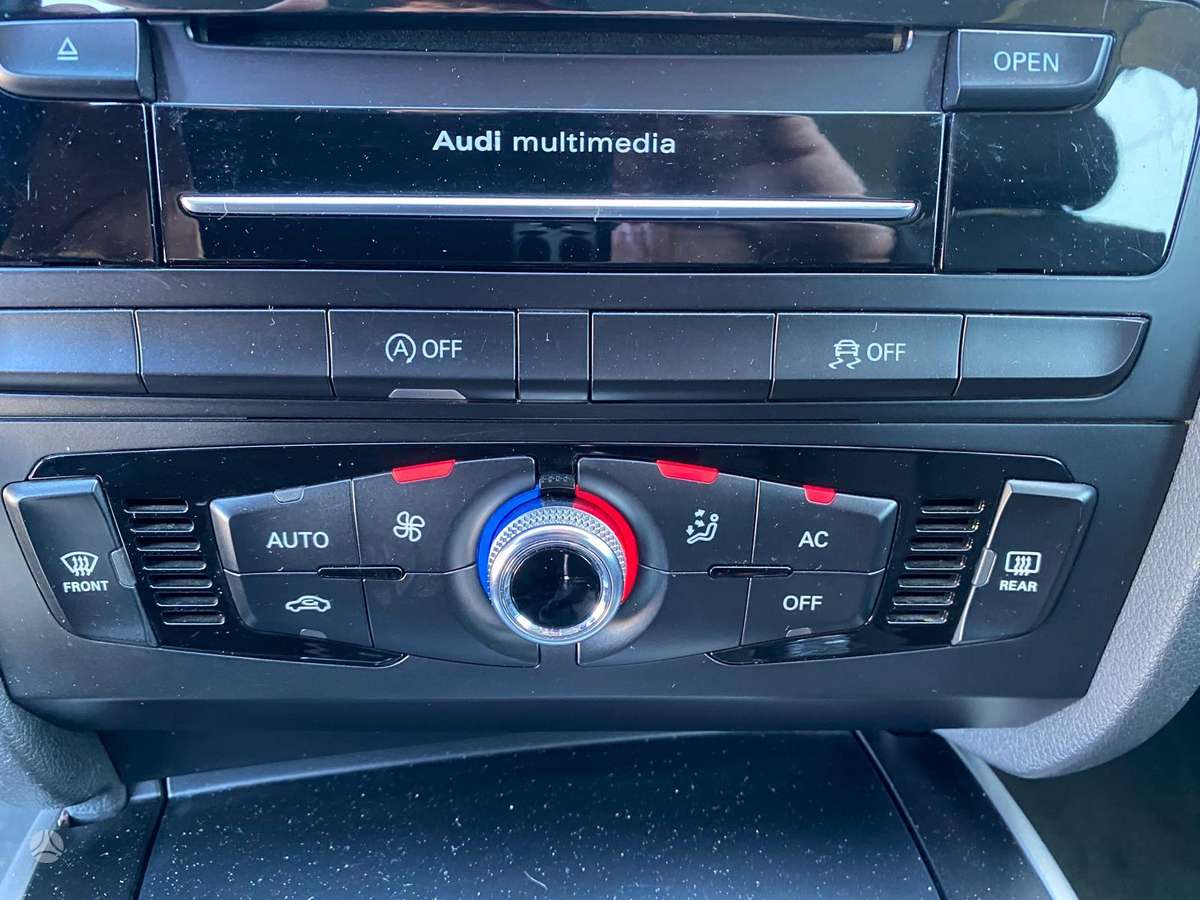 Audi A4 2012 — photo 14