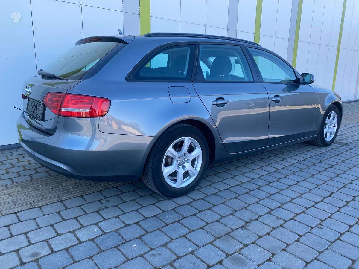 Audi A4 2012 — interior