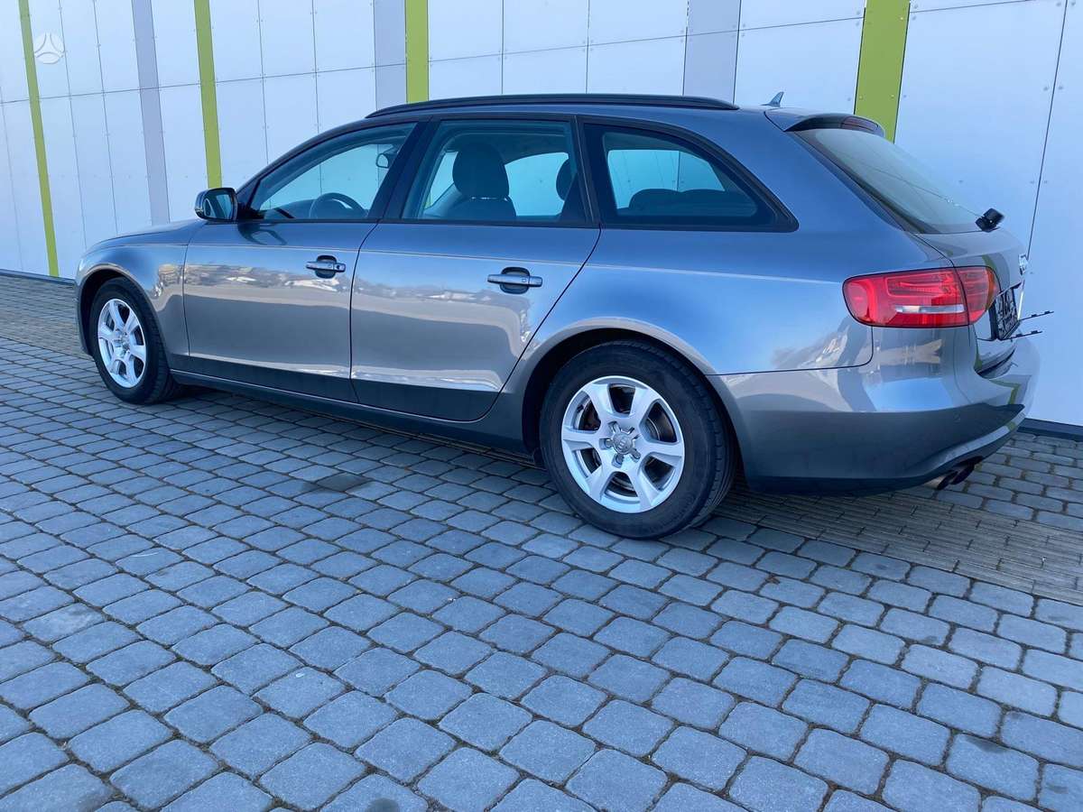 Audi A4 2012 — photo 5