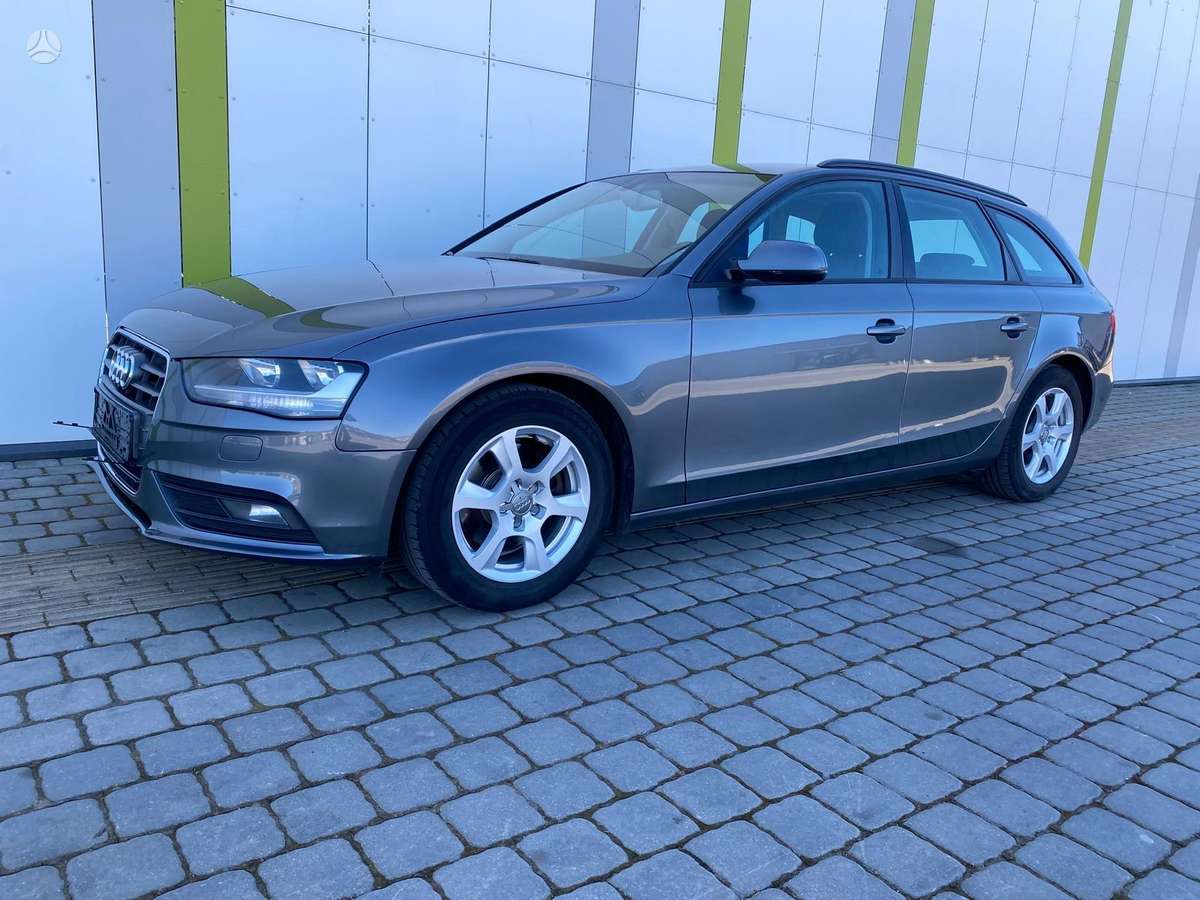 Audi A4 2012 — photo 7