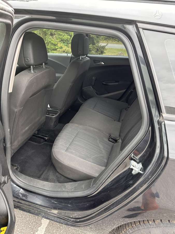 Opel Astra 2015 — photo 8
