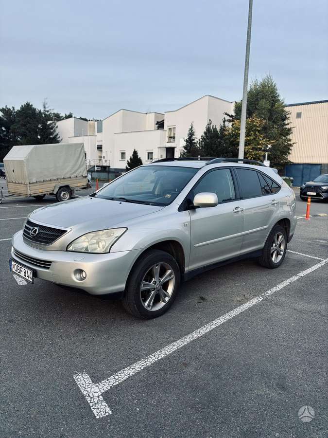 Lexus RX 2006 — салон