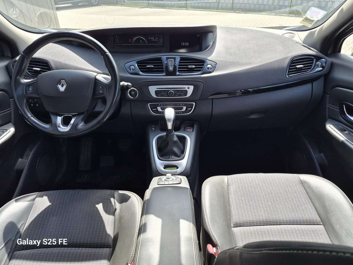 Renault Grand 2015 — photo 13