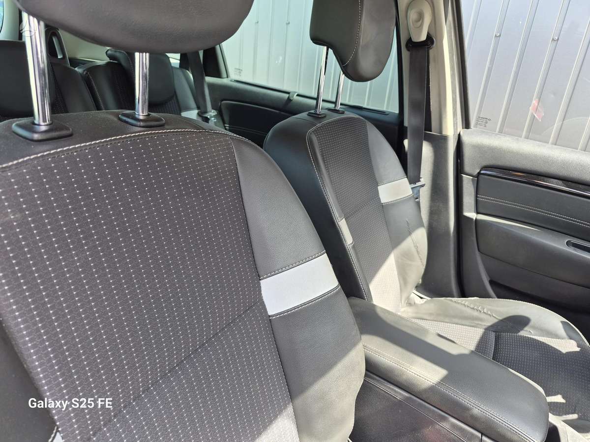 Renault Grand 2015 — photo 14