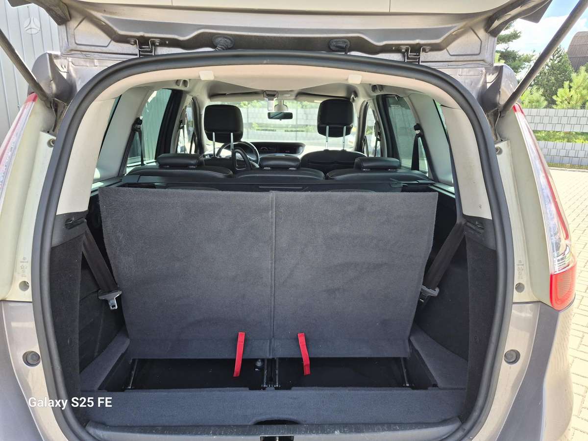 Renault Grand 2015 — photo 19
