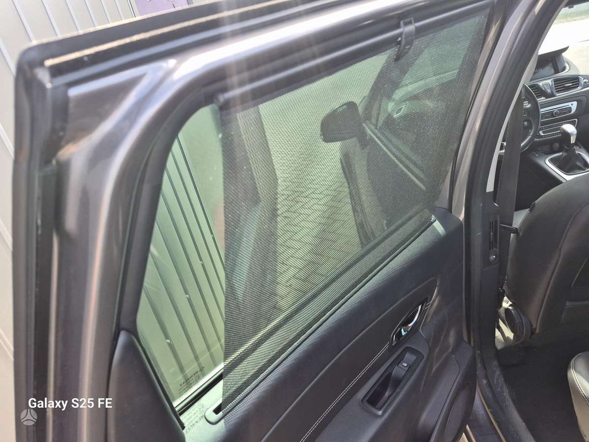 Renault Grand 2015 — photo 21