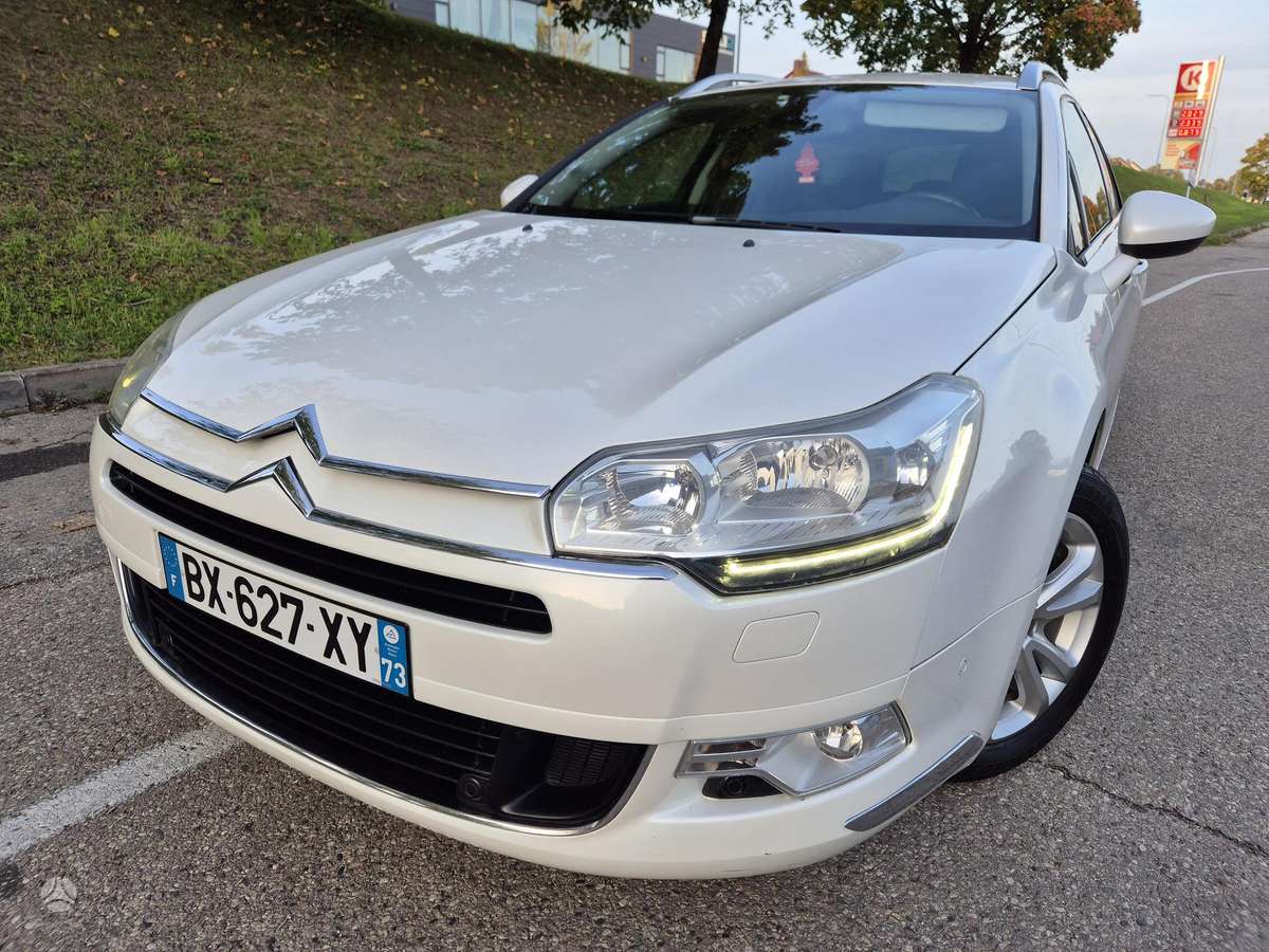 Citroen C5 2011 — салон