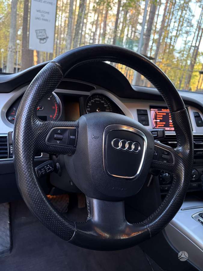 Audi A6 2010 — фото 19