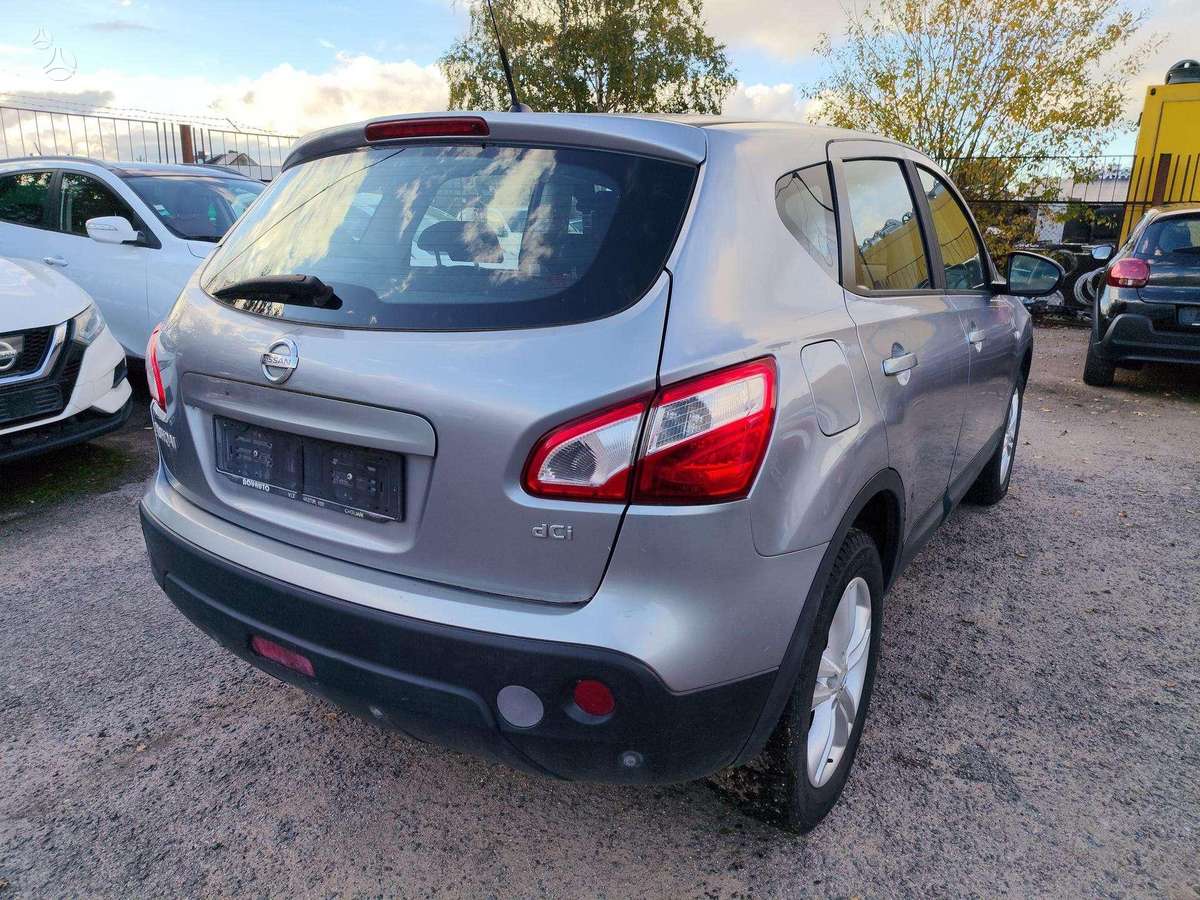 Nissan Qashqai 2010 — photo 10