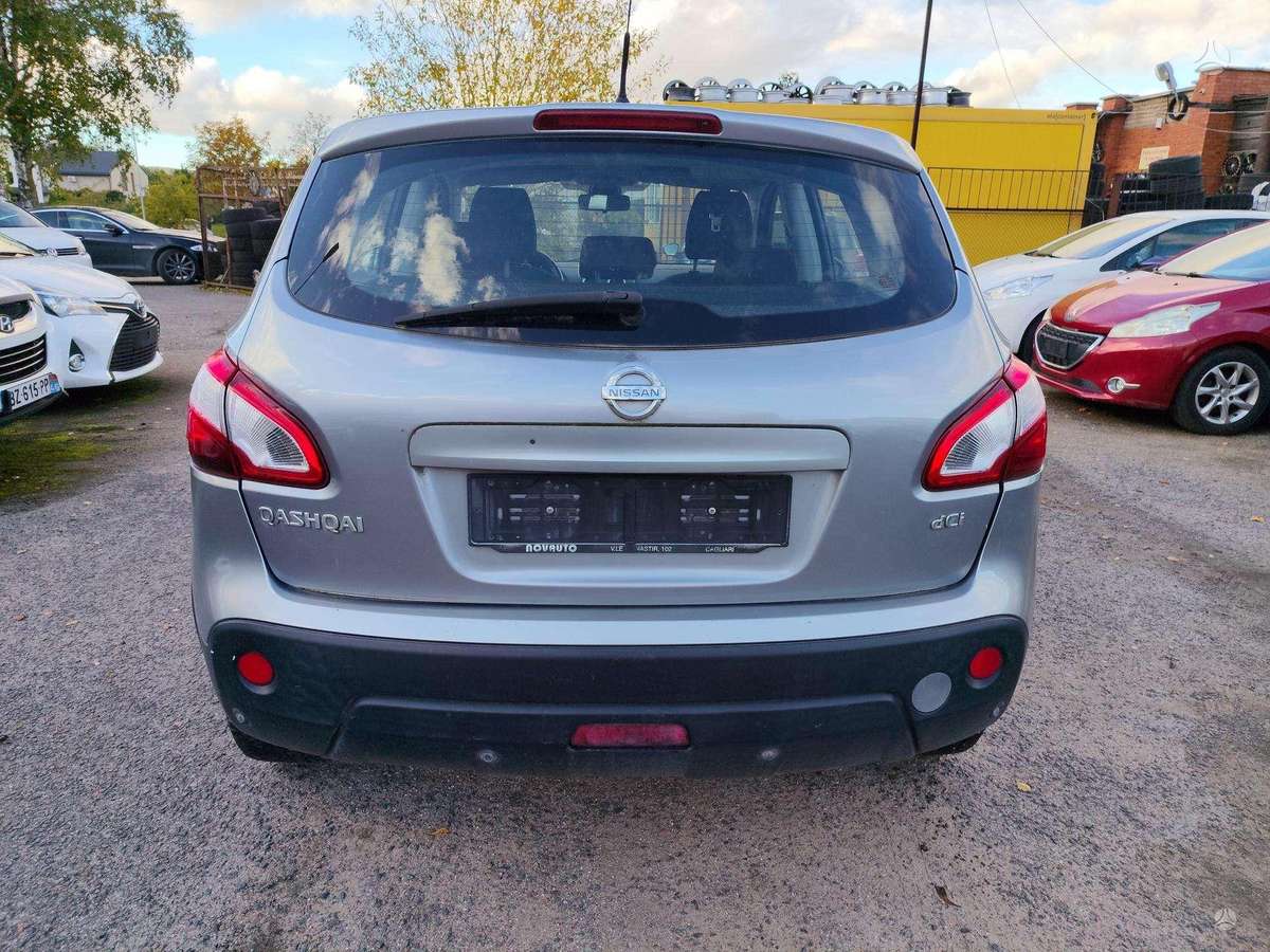Nissan Qashqai 2010 — photo 11