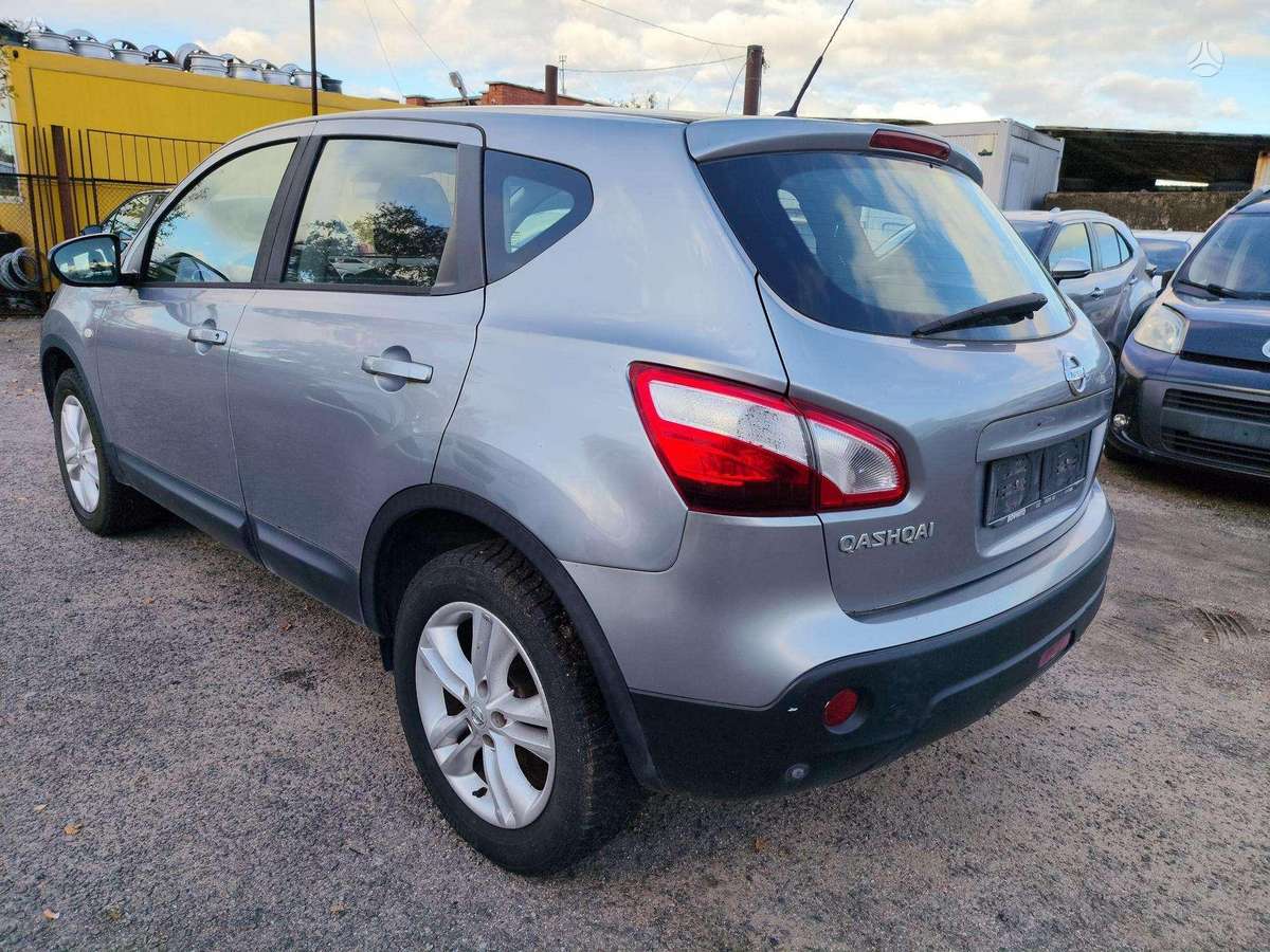 Nissan Qashqai 2010 — photo 13