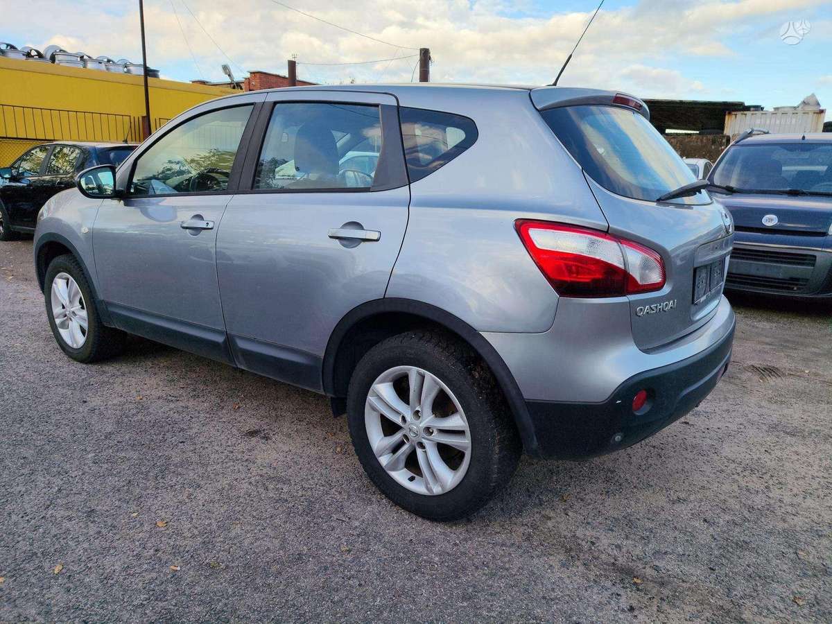 Nissan Qashqai 2010 — photo 14
