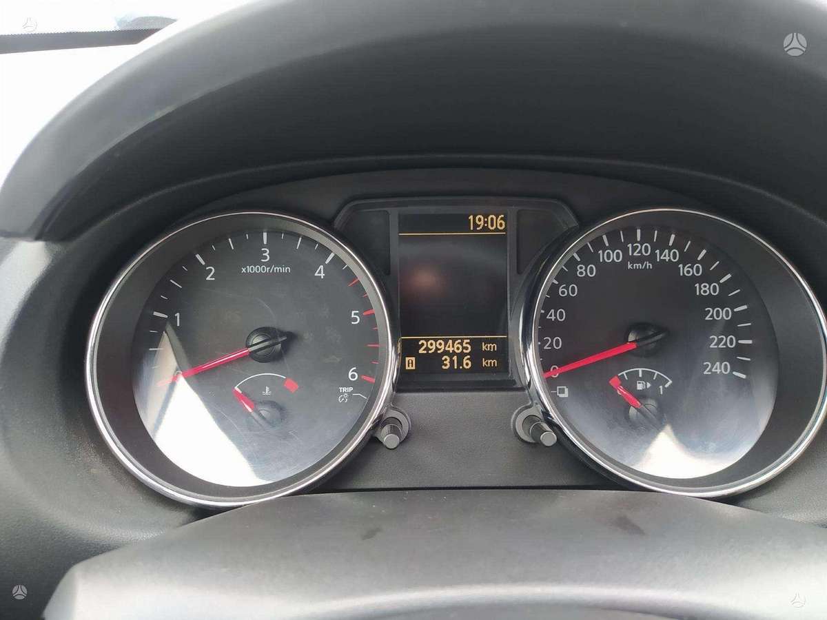 Nissan Qashqai 2010 — photo 25