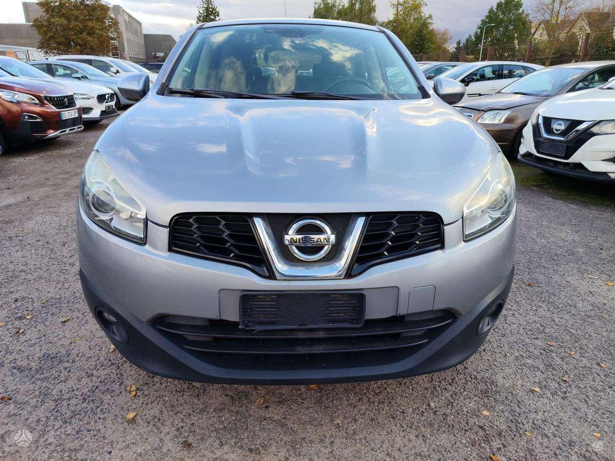 Nissan Qashqai 2010 — engine 1461 cm³, 106 HP (78kW)