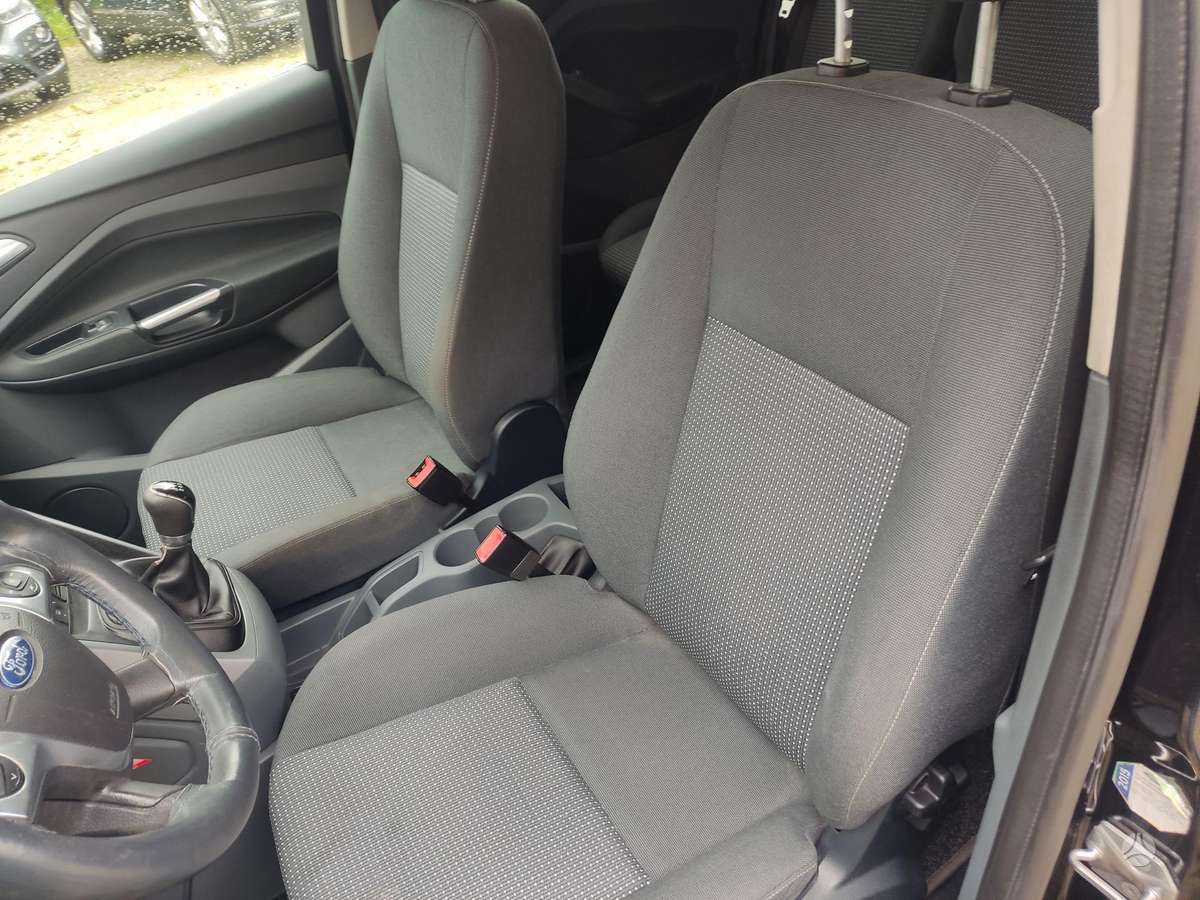 Ford C-MAX 2011 — photo 11