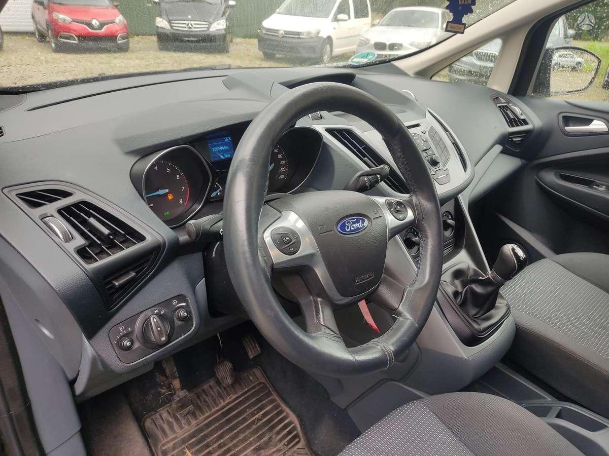 Ford C-MAX 2011 — photo 7