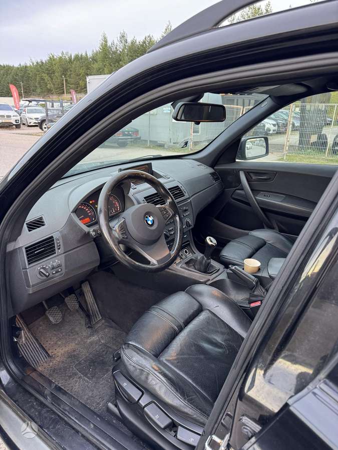 BMW X3 2004 — photo 6
