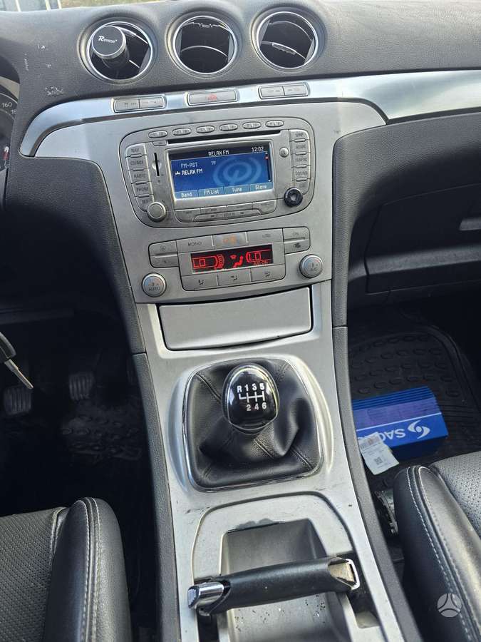 Ford S-MAX 2008 — photo 10