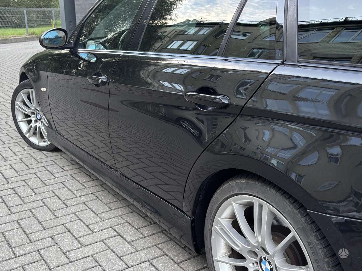 BMW 330 2006 — photo 10
