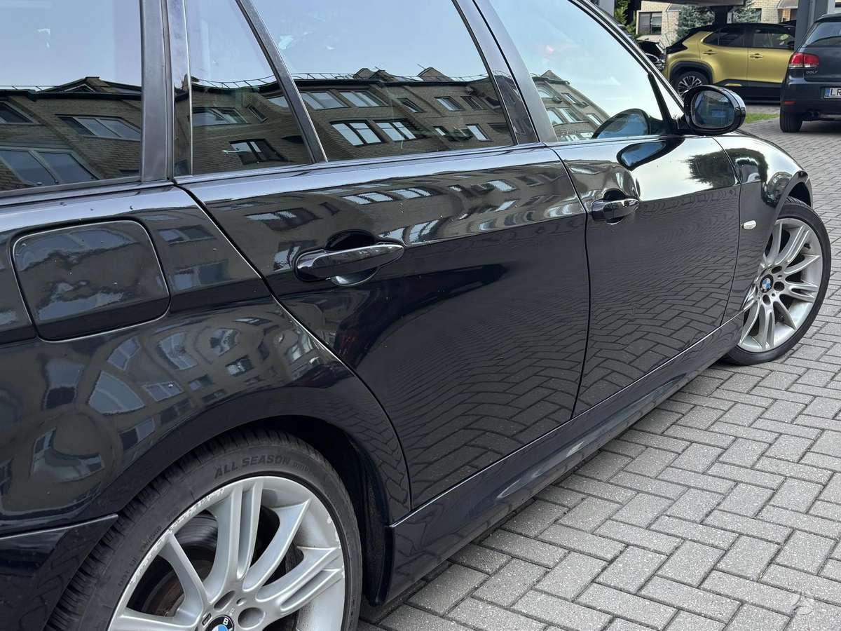 BMW 330 2006 — photo 11
