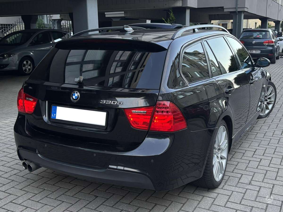 BMW 330 2006 — photo 7