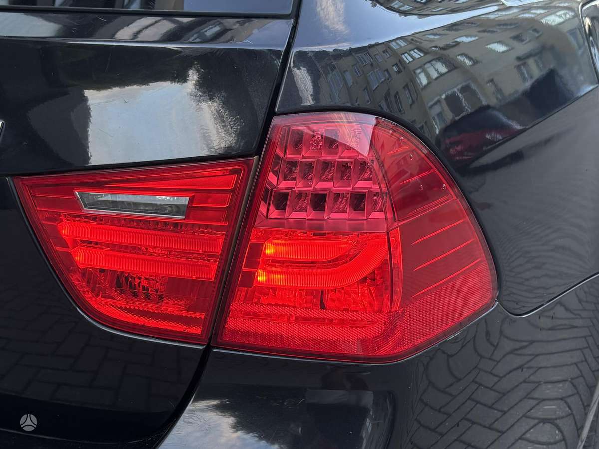 BMW 330 2006 — photo 8