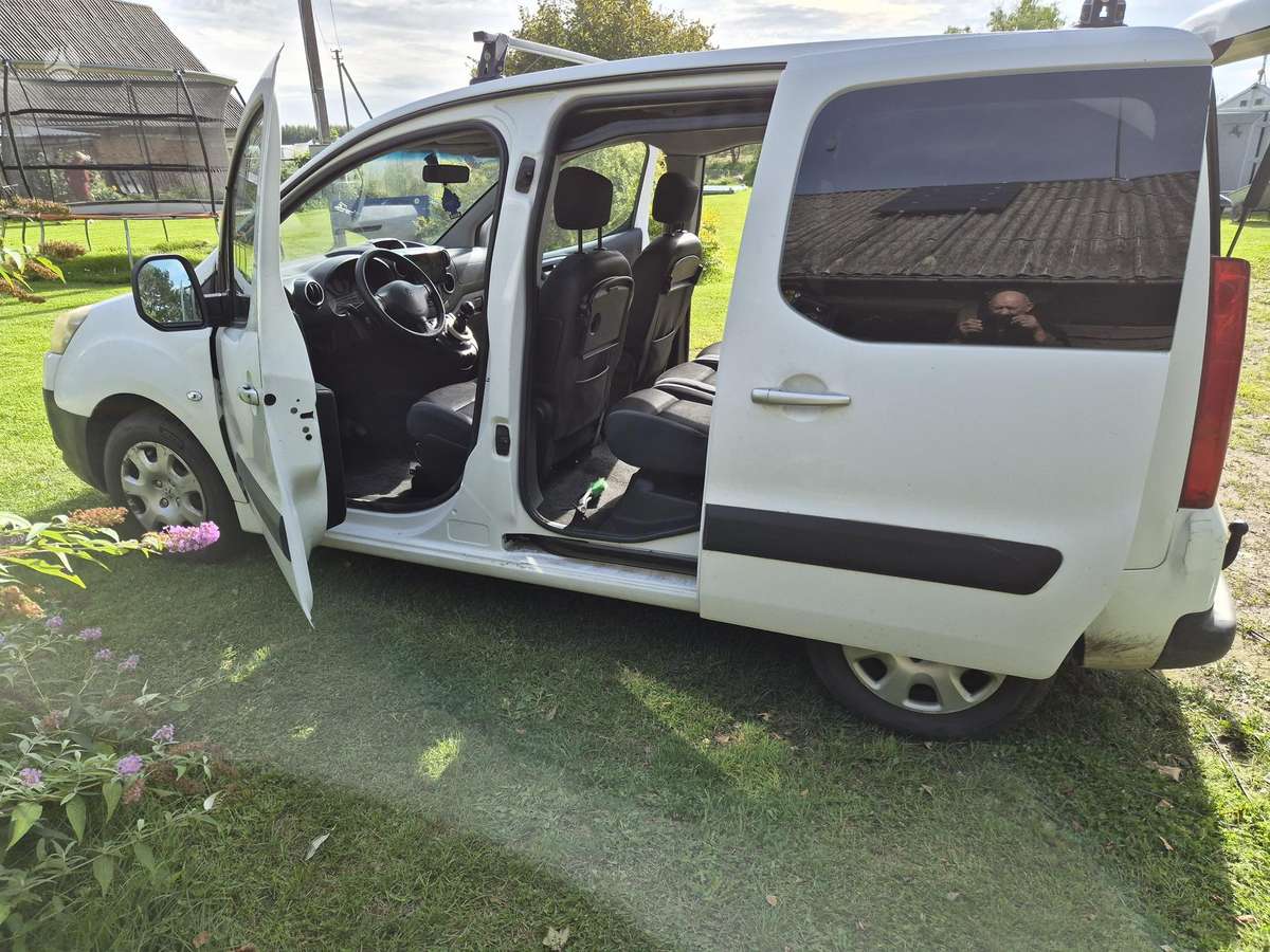 Peugeot Partner 2009 — photo 15