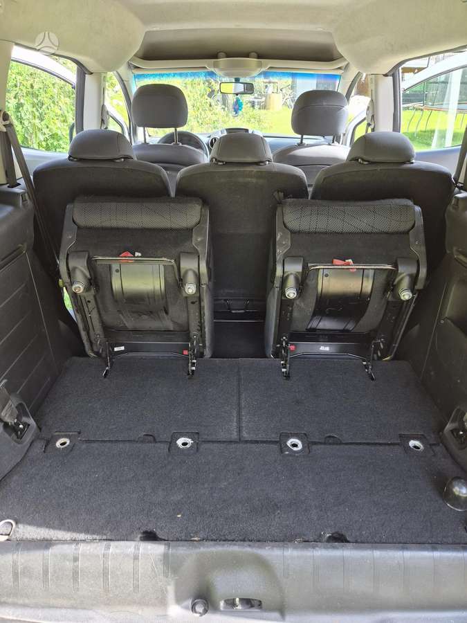 Peugeot Partner 2009 — photo 16