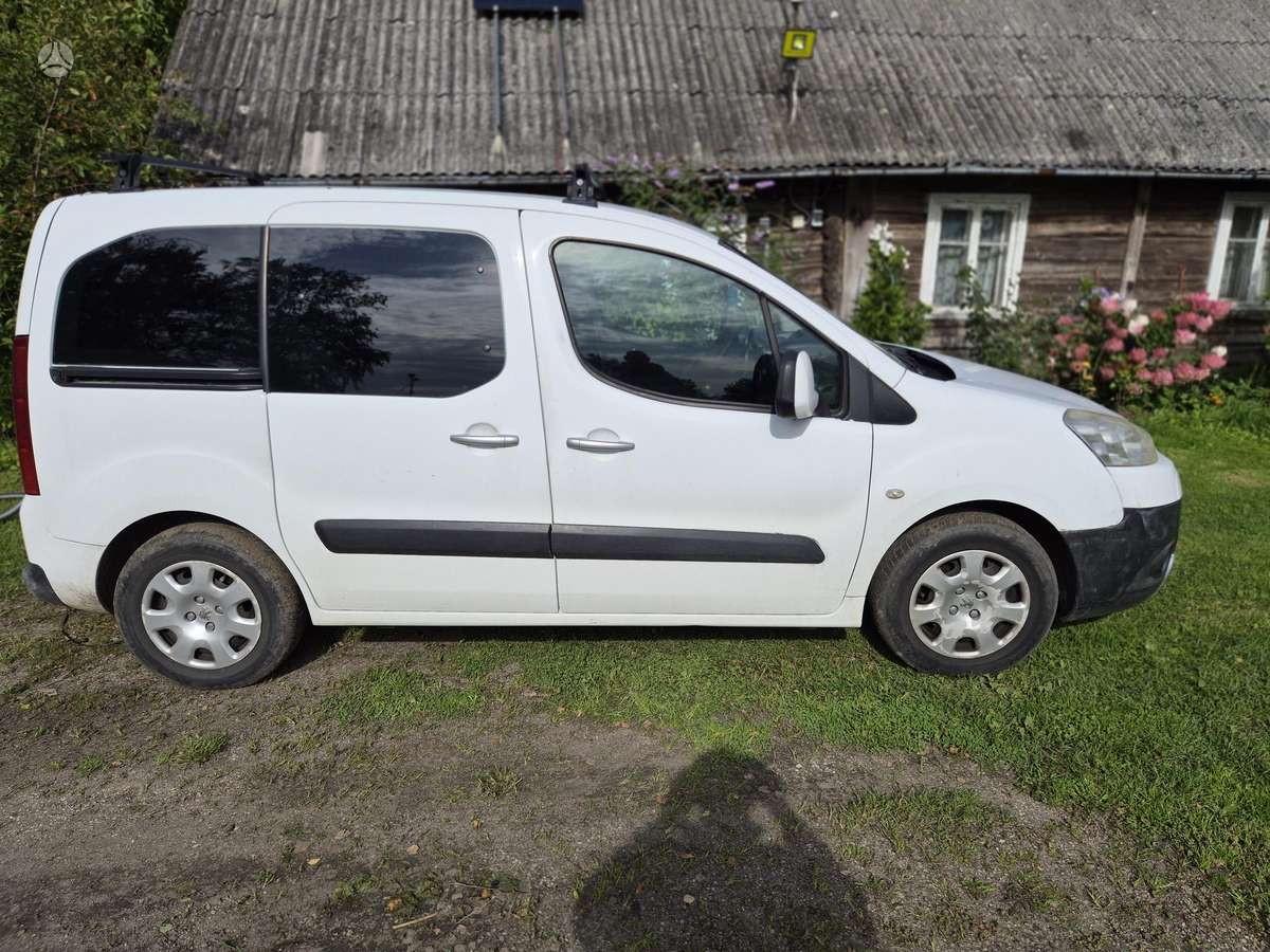 Peugeot Partner 2009 — engine 1560 cm³, 109 HP (80kW)