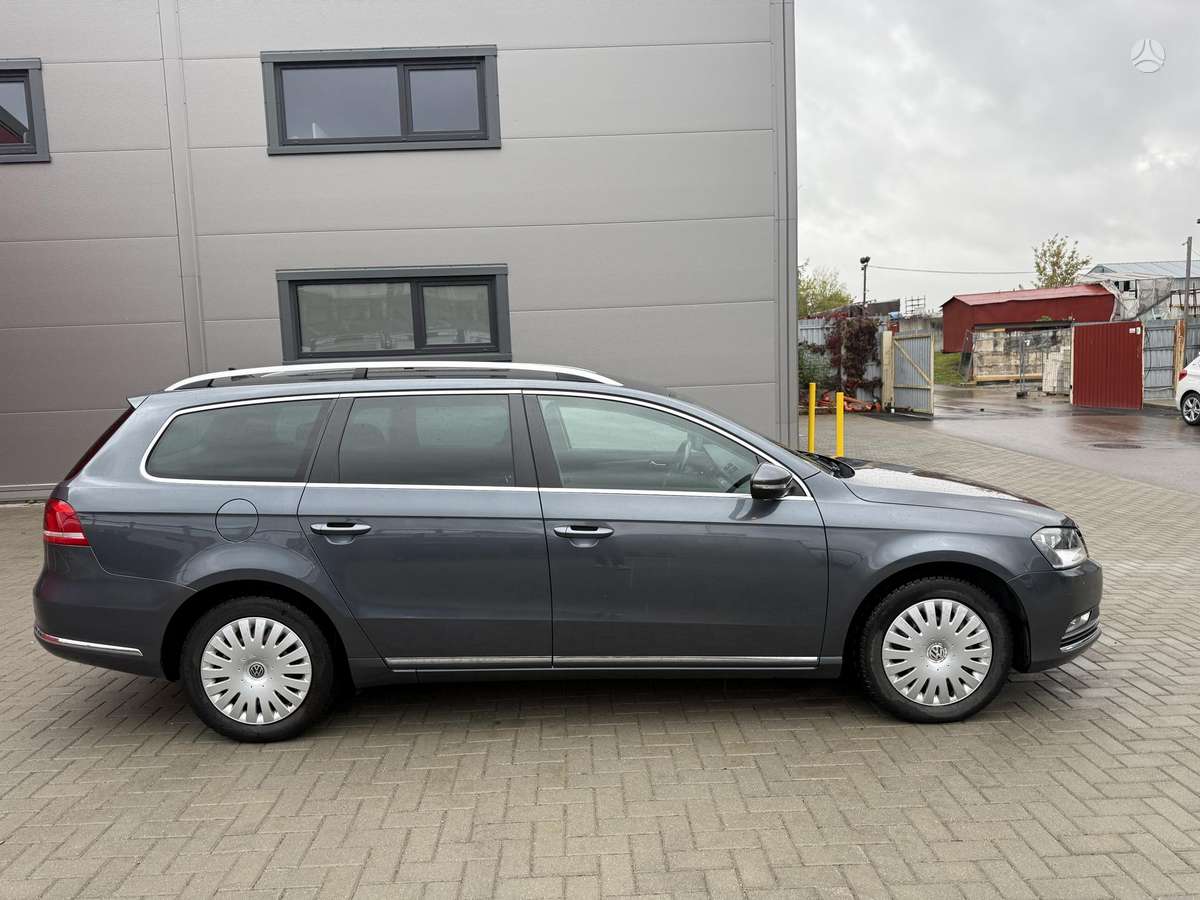 Volkswagen Passat 2011 — engine 1390 cm³, 122 HP (90kW)