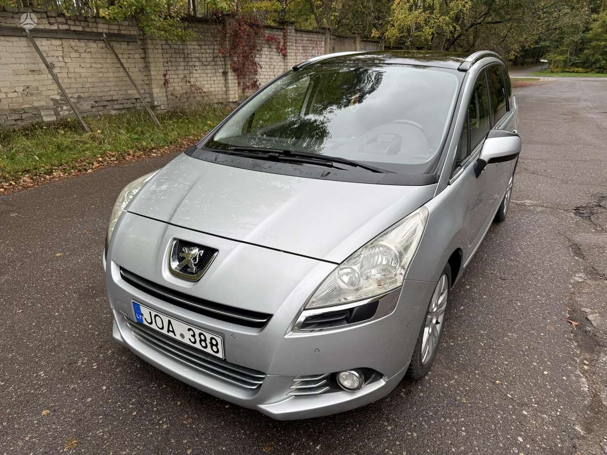 Peugeot 5008 2011 — авто для ЗСУ з Європи