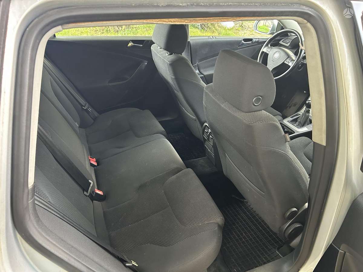 Volkswagen Passat 2006 — photo 12