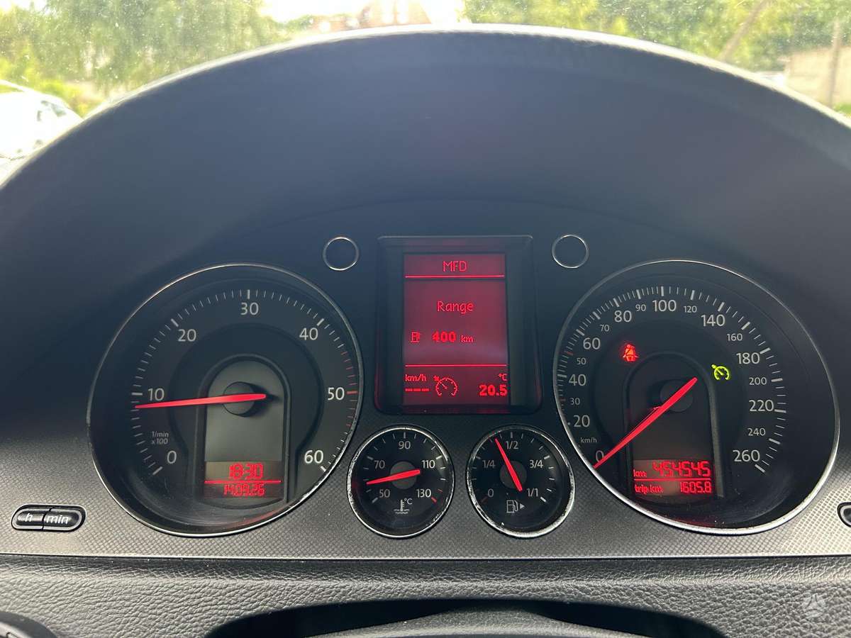 Volkswagen Passat 2006 — photo 15
