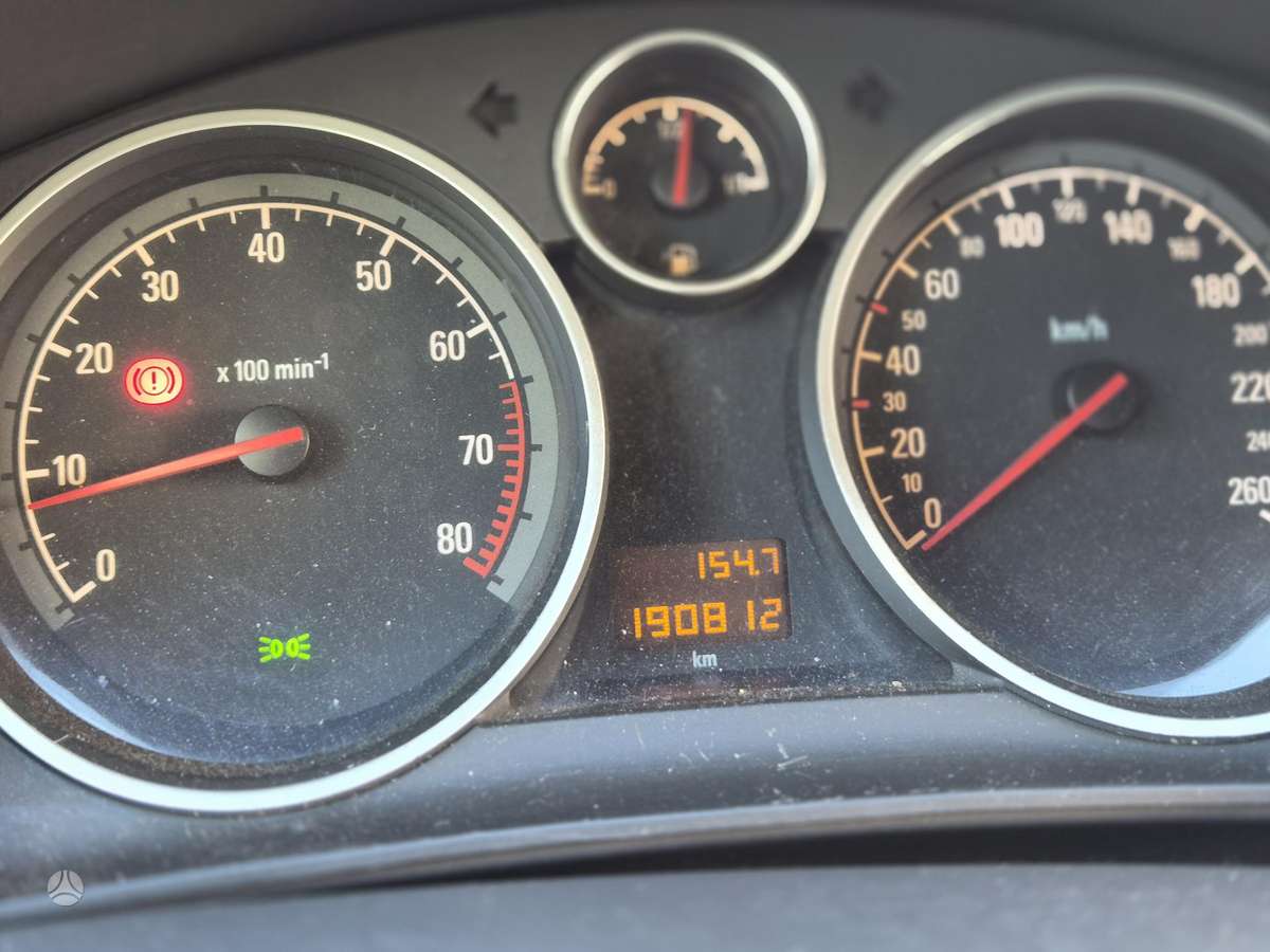 Opel Astra 2008 — photo 12